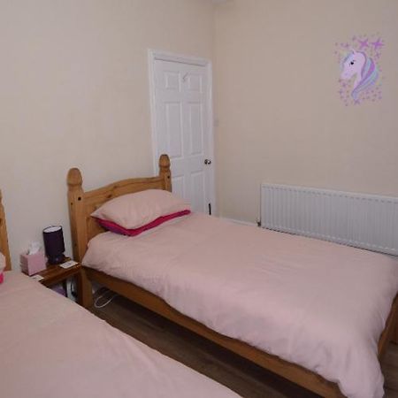 Loretta Colwyn Bay Buitenkant foto